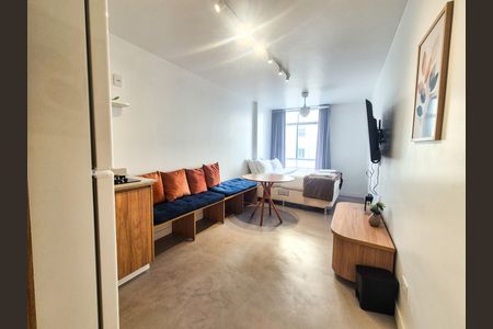 Sala/Quarto de kitnet/studio para alugar com 1 quarto, 30m² em Vila Buarque, São Paulo