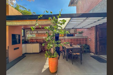 Casa para alugar com 190m², 3 quartos e 1 vaga