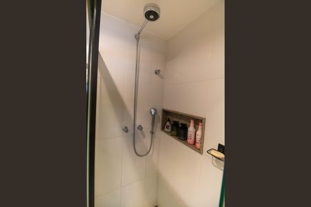 Apartamento à venda com 130m², 4 quartos e 2 vagas Apartamento à venda com 130m², 4 quartos e 2 vagasBanheiro da Suíte 3