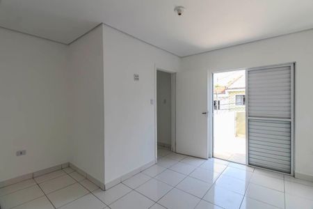 Quarto 1 de casa para alugar com 2 quartos, 75m² em Vila Ema, São Paulo