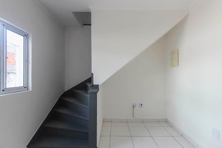 Sala de casa para alugar com 2 quartos, 75m² em Vila Ema, São Paulo