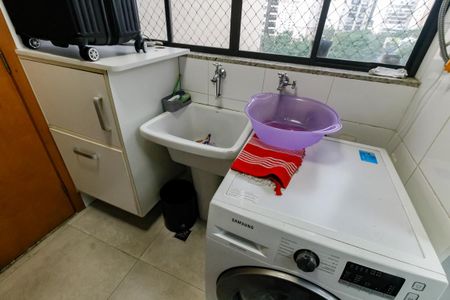 Apartamento à venda com 109m², 3 quartos e 2 vagasÁrea de Serviço