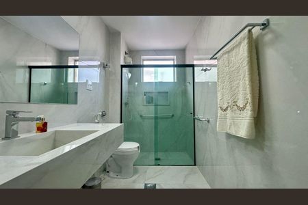 Apartamento para alugar com 190m², 4 quartos e 2 vagasBanheiro 