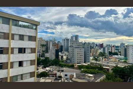 Apartamento para alugar com 190m², 4 quartos e 2 vagasVista 