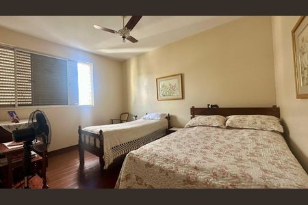 Apartamento para alugar com 190m², 4 quartos e 2 vagasQuarto 