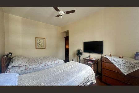 Apartamento para alugar com 190m², 4 quartos e 2 vagasQuarto 