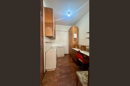 Apartamento para alugar com 190m², 4 quartos e 2 vagasQuarto de serviço 