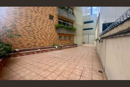 Apartamento para alugar com 190m², 4 quartos e 2 vagasÁrea comum 