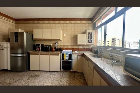 Apartamento para alugar com 190m², 4 quartos e 2 vagasCozinha 