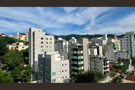 Vista  de apartamento para alugar com 4 quartos, 190m² em Cruzeiro, Belo Horizonte