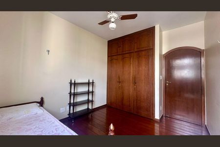 Apartamento para alugar com 190m², 4 quartos e 2 vagasQuarto 