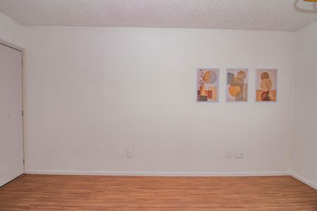 Apartamento à venda com 41m², 2 quartos e 1 vaga Apartamento à venda com 41m², 2 quartos e 1 vagaSala