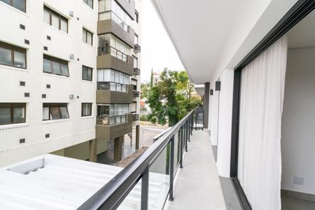 Apartamento à venda com 69m², 2 quartos e 1 vaga Apartamento à venda com 69m², 2 quartos e 1 vagaSacada