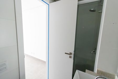 Apartamento à venda com 69m², 2 quartos e 1 vaga Apartamento à venda com 69m², 2 quartos e 1 vagaBanheiro da Suíte