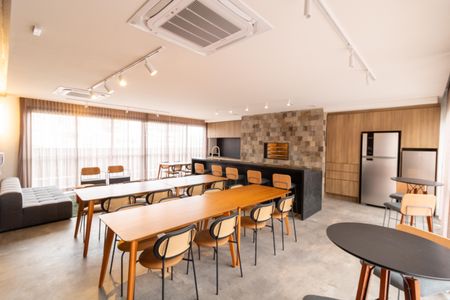 Apartamento à venda com 69m², 2 quartos e 1 vaga Apartamento à venda com 69m², 2 quartos e 1 vagaÁrea comum - Salão de festas