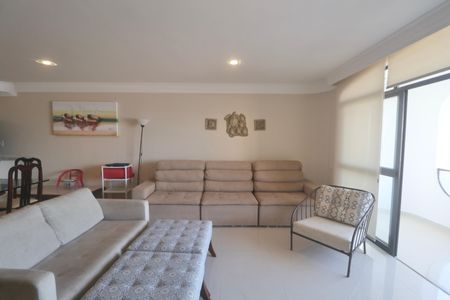Apartamento para alugar com 196m², 4 quartos e 2 vagasSala