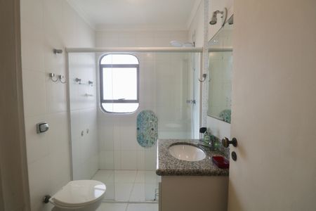 Apartamento para alugar com 196m², 4 quartos e 2 vagasBanheiro Suíte 3