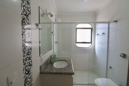 Apartamento para alugar com 196m², 4 quartos e 2 vagasBanheiro Suíte 2