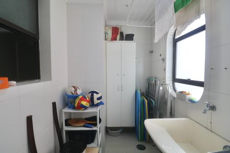 Apartamento para alugar com 196m², 4 quartos e 2 vagasÁrea de Serviço