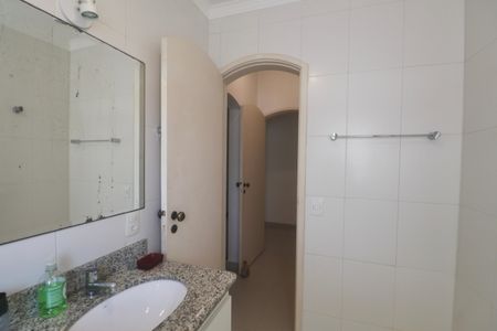 Apartamento para alugar com 196m², 4 quartos e 2 vagasBanheiro Suíte 3