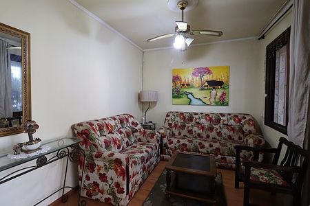 Casa à venda com 640m², 4 quartos e 3 vagasSala de estar