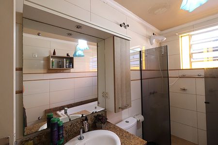 Casa à venda com 640m², 4 quartos e 3 vagasBanheiro da Suíte