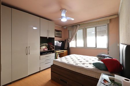 Casa à venda com 640m², 4 quartos e 3 vagasSuíte