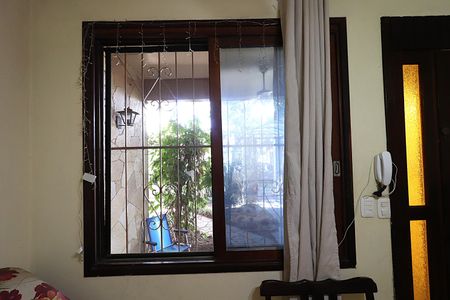 Janela da Sala de estar de casa à venda com 4 quartos, 640m² em Vila Jardim, Porto Alegre