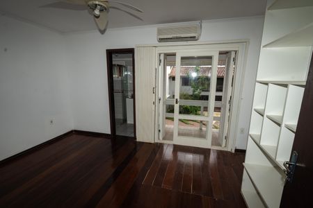 Casa para alugar com 450m², 4 quartos e 6 vagas Casa para alugar com 450m², 4 quartos e 6 vagasSuíte 1