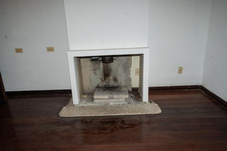 Casa para alugar com 450m², 4 quartos e 6 vagas Casa para alugar com 450m², 4 quartos e 6 vagasSala