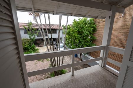 Casa para alugar com 450m², 4 quartos e 6 vagas Casa para alugar com 450m², 4 quartos e 6 vagasSuíte 2