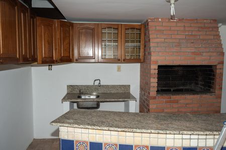 Casa para alugar com 450m², 4 quartos e 6 vagas Casa para alugar com 450m², 4 quartos e 6 vagasChurrasqueira