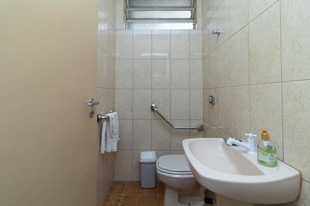 Lavabo de casa para alugar com 6 quartos, 255m² em Glória, Porto Alegre