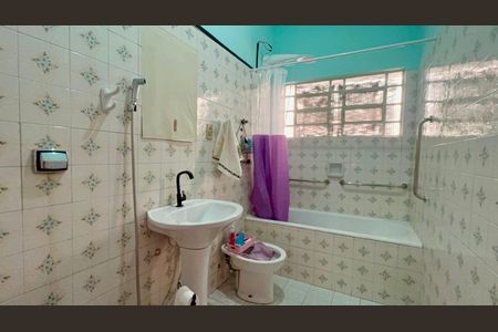 Casa para alugar com 135m², 3 quartos e 1 vagaBanheiro