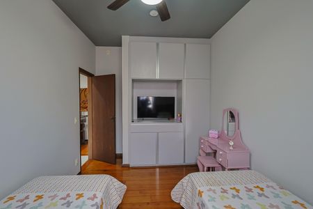 Casa à venda com 337m², 4 quartos e 3 vagas