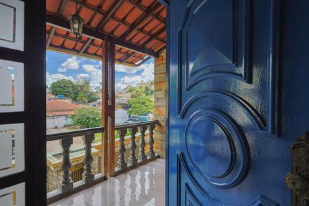 Casa à venda com 337m², 4 quartos e 3 vagas