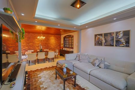 Casa à venda com 337m², 4 quartos e 3 vagas