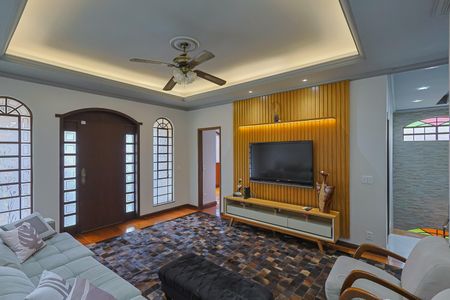 Casa à venda com 337m², 4 quartos e 3 vagas