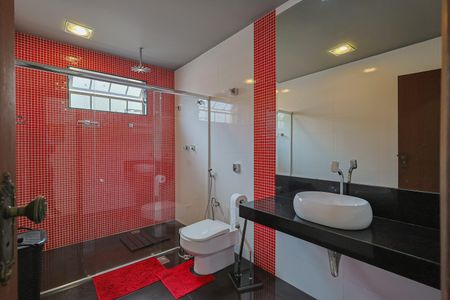 Casa à venda com 337m², 4 quartos e 3 vagas