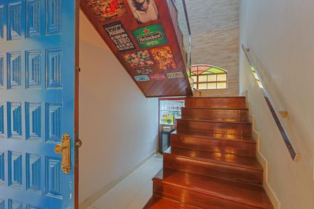 Casa à venda com 4 quartos, 337m² em João Pinheiro, Belo Horizonte