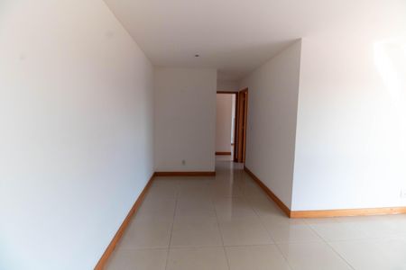 Apartamento à venda com 80m², 2 quartos e 1 vaga Apartamento à venda com 80m², 2 quartos e 1 vagaSala
