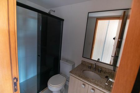 Apartamento à venda com 80m², 2 quartos e 1 vaga Apartamento à venda com 80m², 2 quartos e 1 vagaBanheiro da Suíte