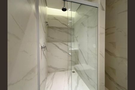 Apartamento para alugar com 140m², 3 quartos e 1 vaga Apartamento para alugar com 140m², 3 quartos e 1 vagaSuíte - banheiro