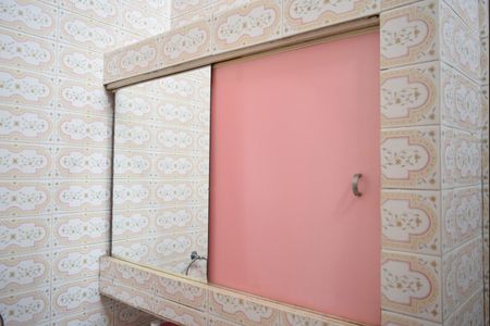Casa à venda com 286m², 4 quartos e 2 vagasBanheiro
