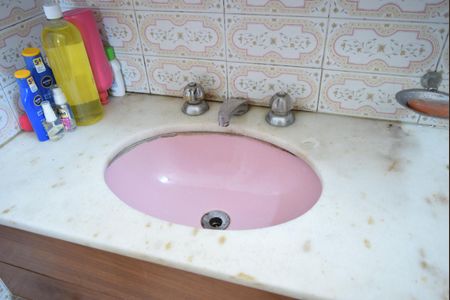 Casa à venda com 286m², 4 quartos e 2 vagasBanheiro