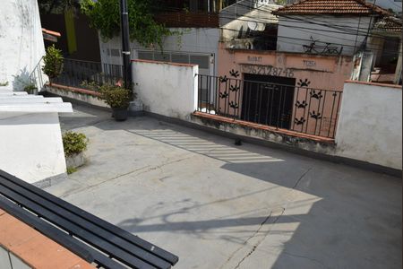 Casa à venda com 286m², 4 quartos e 2 vagasVaranda frontal