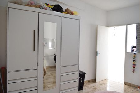 Casa à venda com 286m², 4 quartos e 2 vagasQuarto 2 - edícula