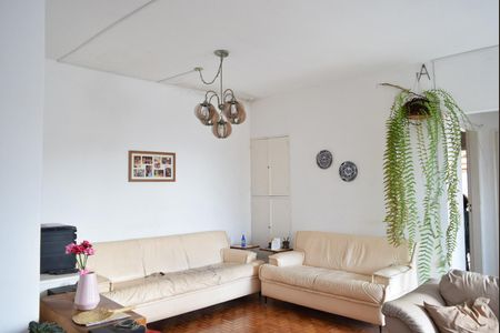 Sala de estar de casa à venda com 4 quartos, 286m² em Sumaré, São Paulo