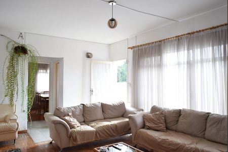 Sala de estar de casa à venda com 4 quartos, 286m² em Sumaré, São Paulo