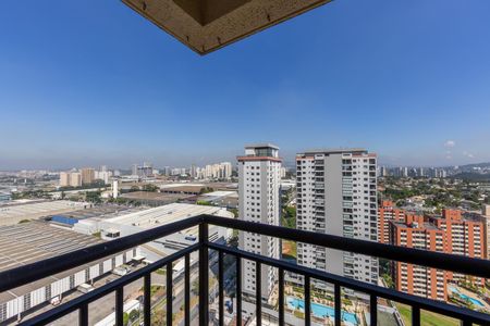 Studio para alugar com 34m², 1 quarto e sem vaga Studio para alugar com 34m², 1 quarto e sem vagaVaranda